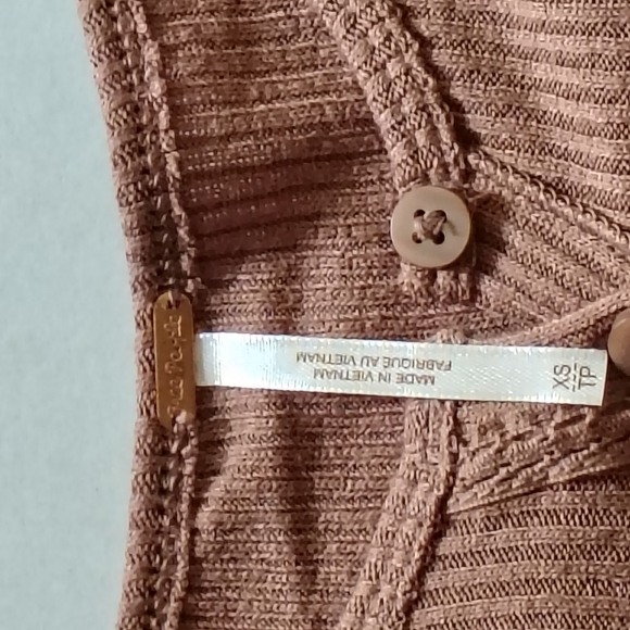 Free People Leo Henley Thermal Top – XS (Oversized Fit) – Chocolate Malt - Picture 3 of 5